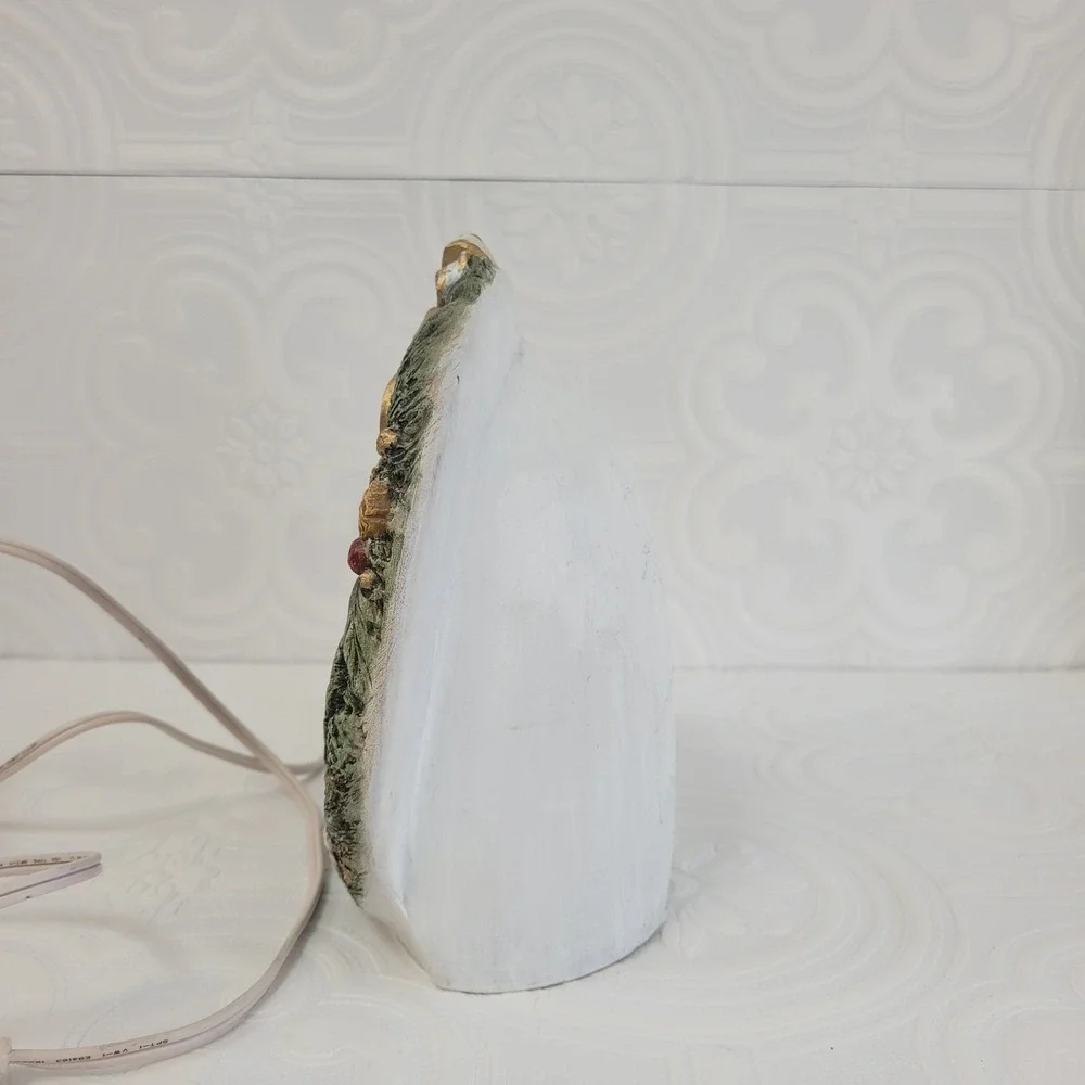 Vintage Lighted Christmas Wreath Scene Resin Holiday Decor Plug‎ In 7.5W Works